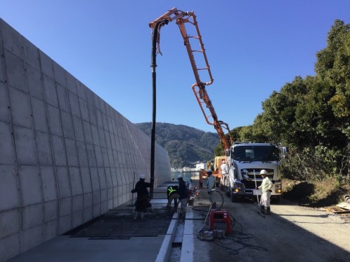 水叩き工コンクリート打設状況