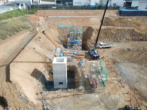 写真-6 足場解体・組立(大払い)